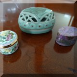 P14. Trinket boxes.